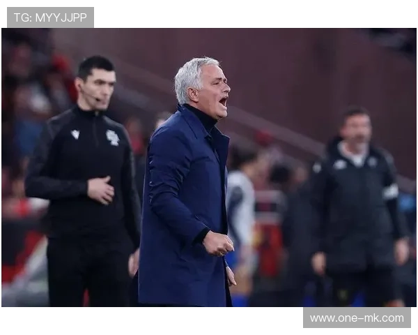 葡联杯半决赛本菲卡1-3爆冷出局，穆里尼奥球队无缘决赛