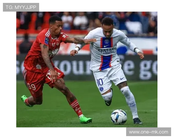 雷恩防守漏洞频出,巴黎圣日耳曼进攻多点开花